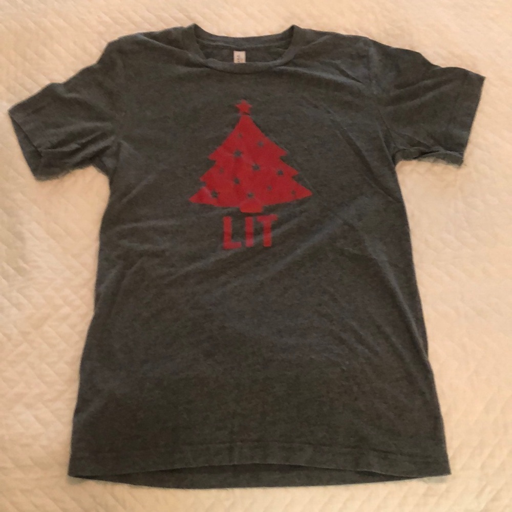 Christmas tee, Mens Small, EUC
